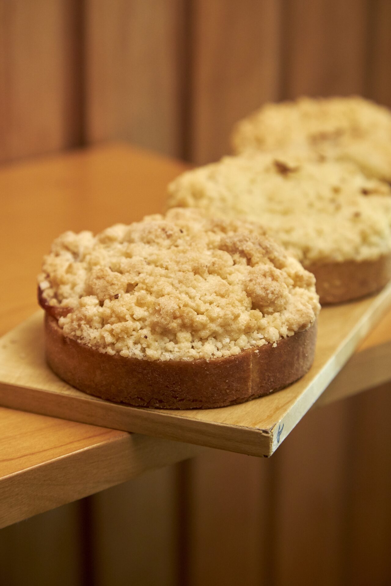 Crumble de manzana con helado